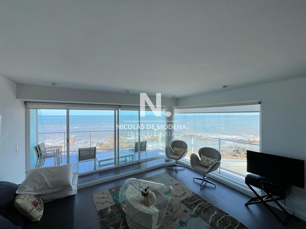 En venta apartamento de 2 dormitorios en suite en