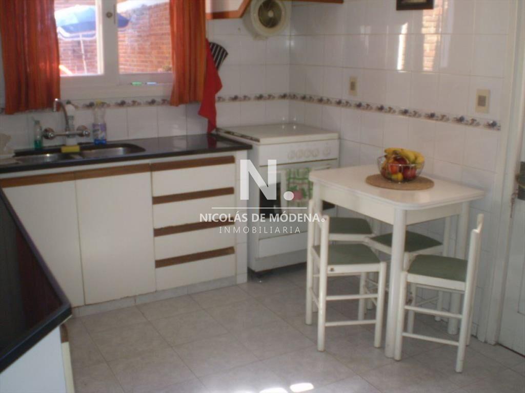 Venta de espectacular casa en una planta con 3 en