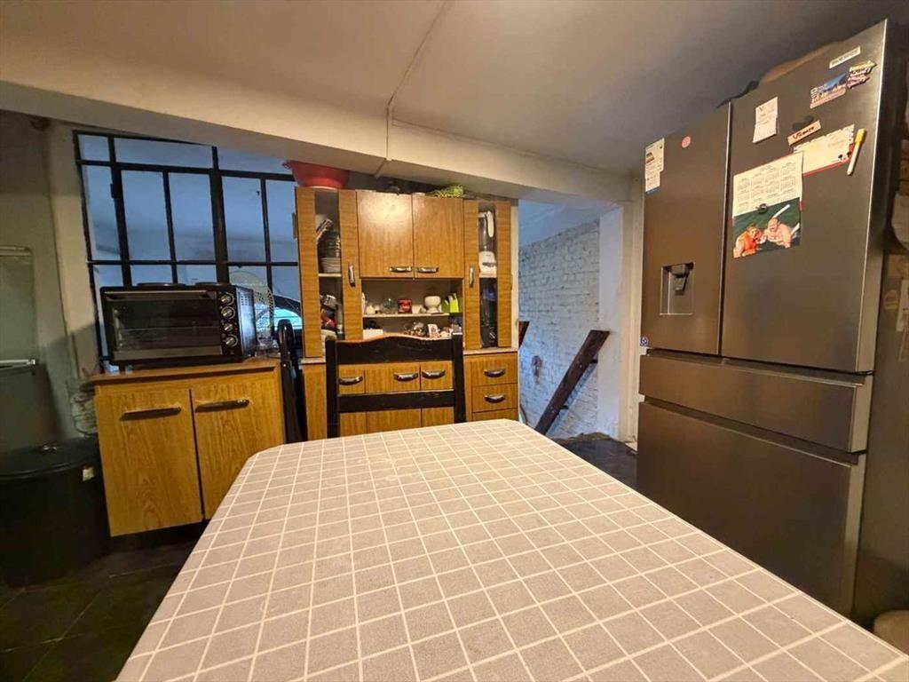 Vendo casa 6 dormitorios 2 baños inversión Reducto