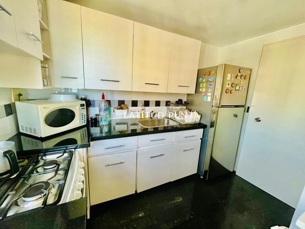 Apartamento en Brava, piso alto, 3 dormitorios