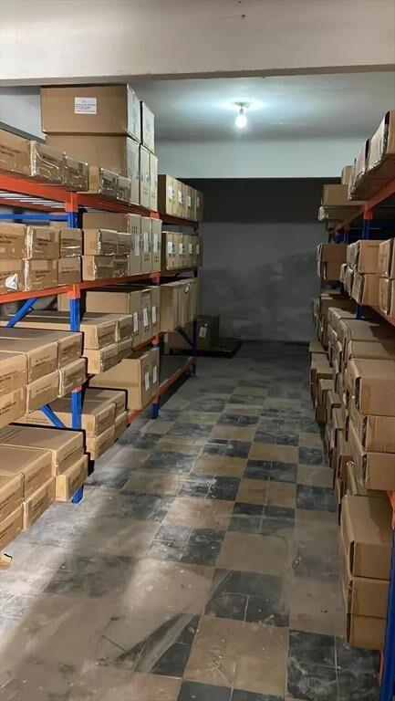 Venta local comercial centro, showroom con deposito