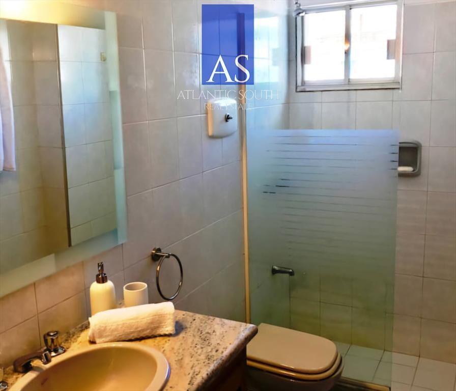 Apartamento de 2 dormitorios con vista al mar y
