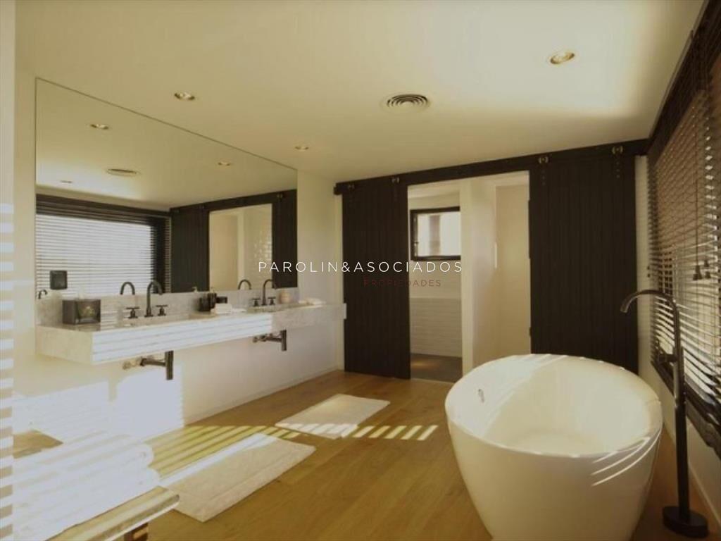 Casa en venta 3 dormitorios en el Chorro,