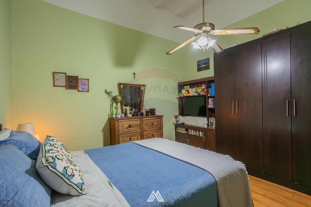 VENTA CASA 3 DORMITORIOS GARAJE FONDO EN CERRITO