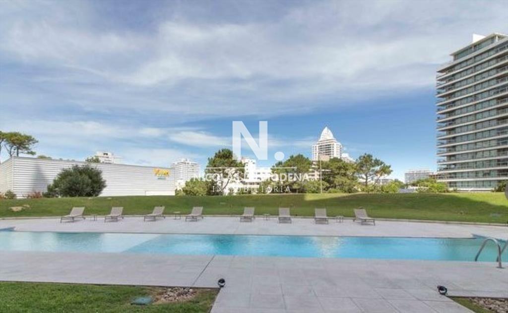 Vende apartamento de 1 dormitorios en Brava, del