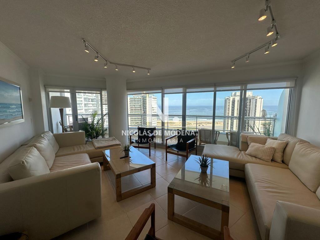 Divino apartamento de 3 dormitorios, alquiler!!