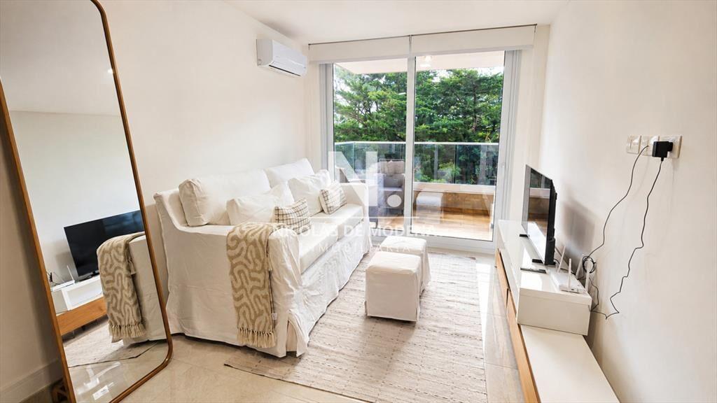 Apartamento de 1 dormitorio en venta, con vista a