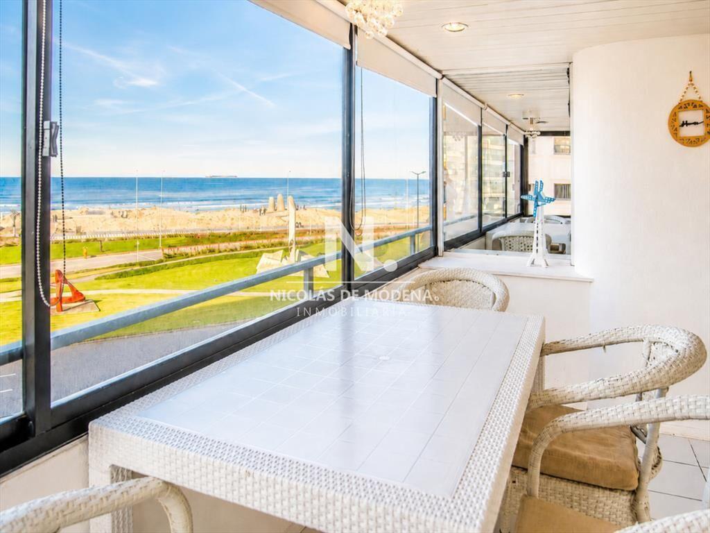 Apartamento de 3 dormitorios en Playa brava