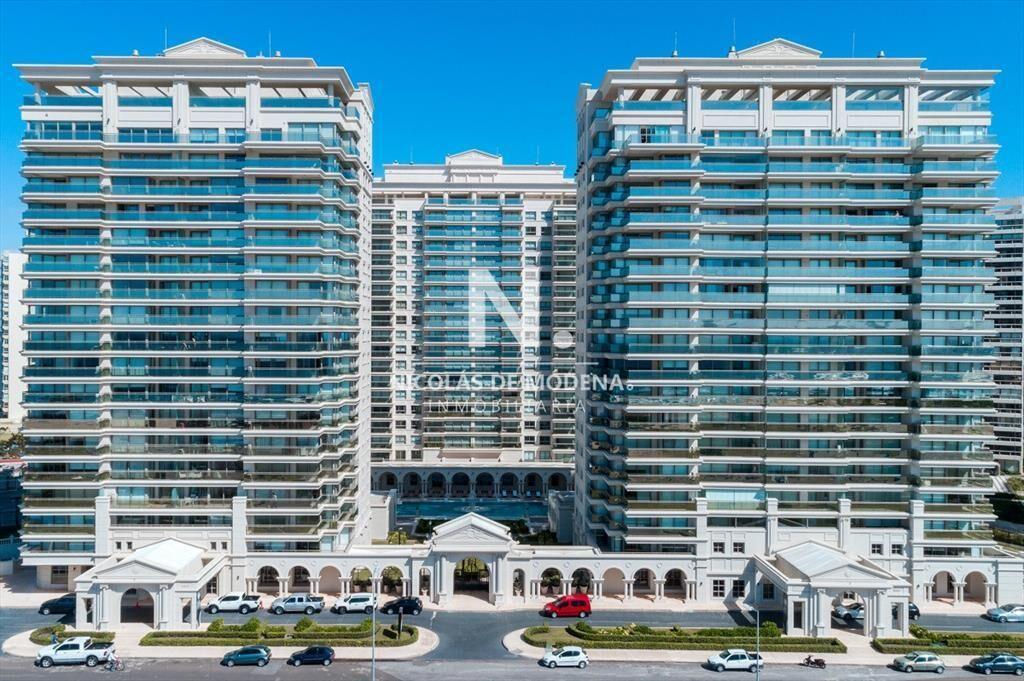 Apartamento en Venta de 3 dormitorios Frente al ,