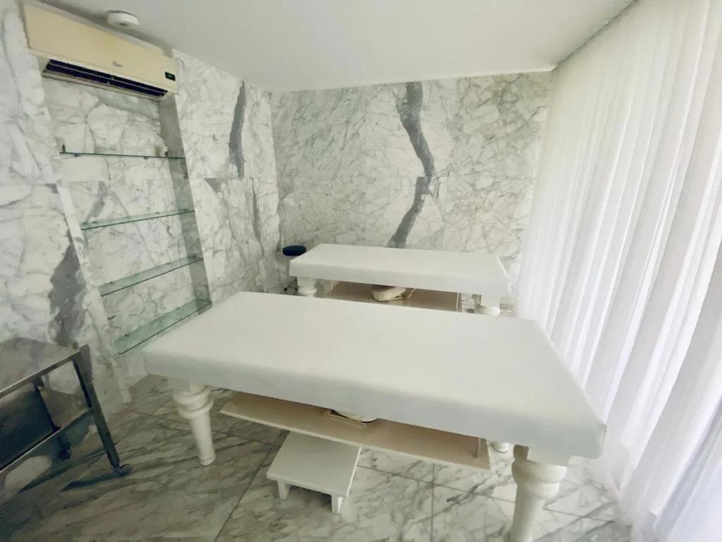 Venta apartamento dos dormitorios y cochera Torre Yoo Punta
