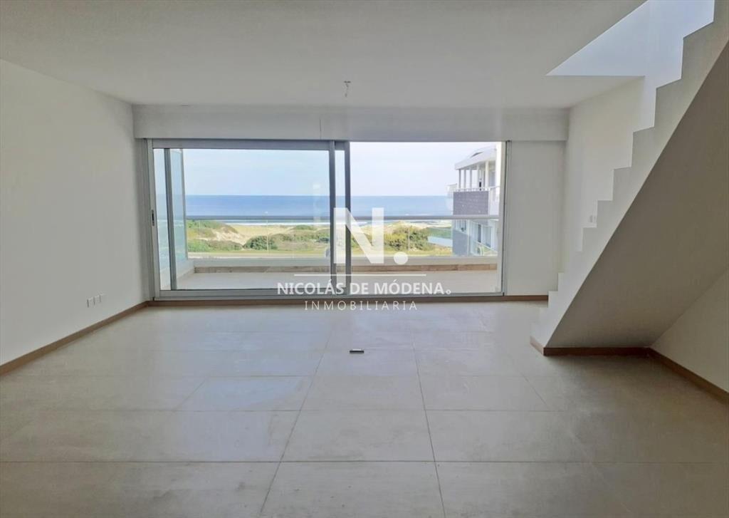 Departamento en venta en edificio Silente Block