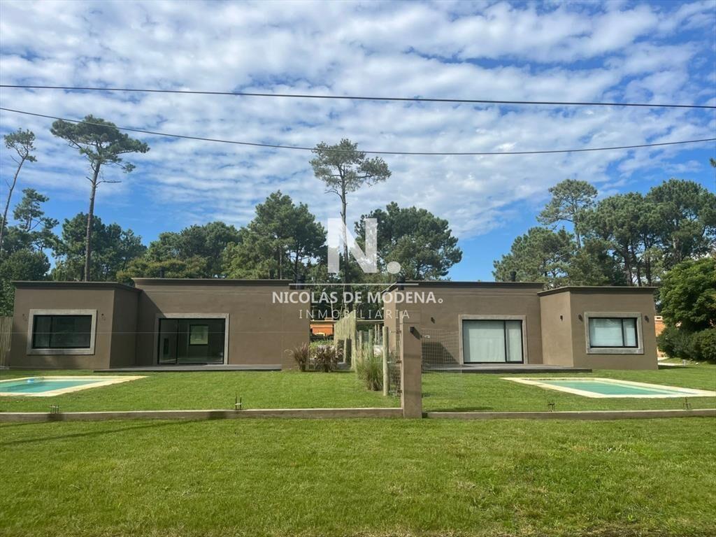 Excelente desarrollo inmobiliario de Casas en del