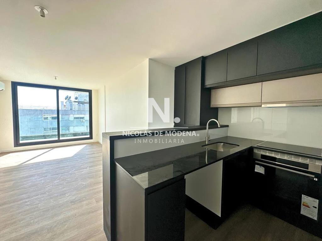 Venta Apartamento de 2 Dormitorios A Estrenar en Punta carr