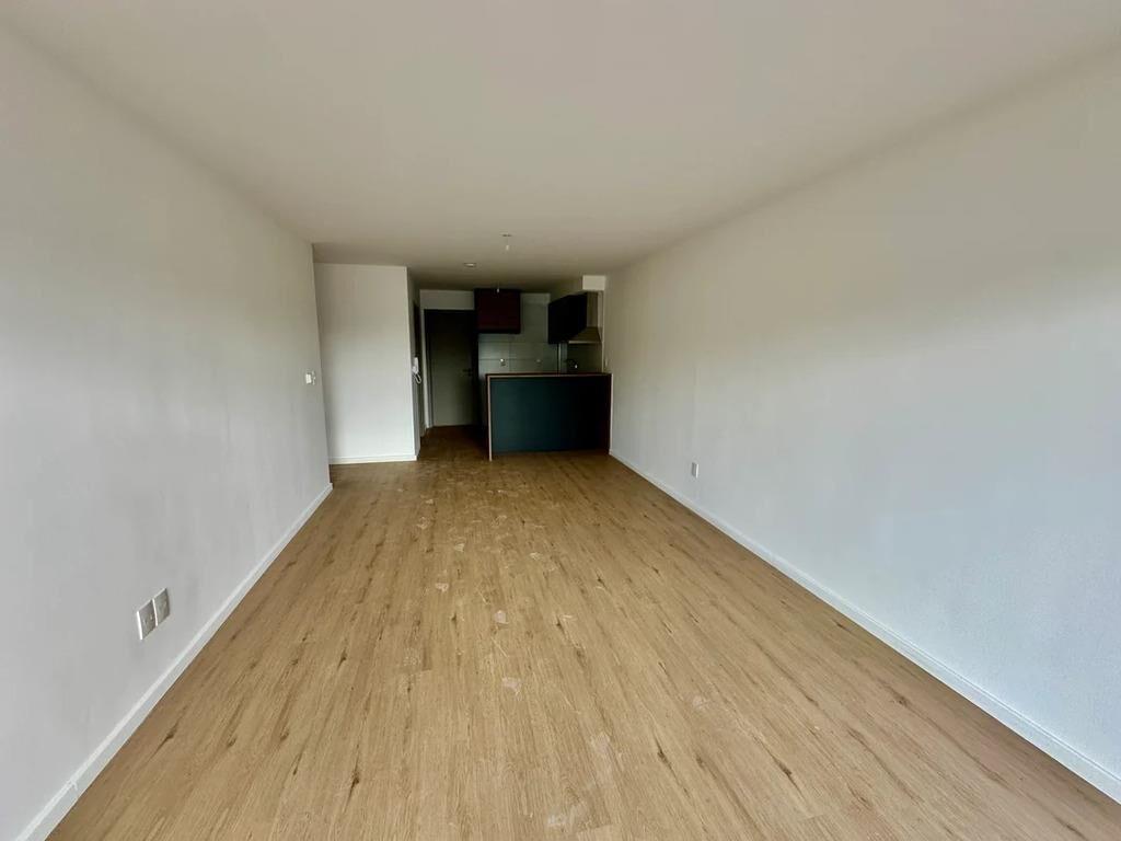 Venta de apartamento de 1 dormitorio con patio en Living Mar