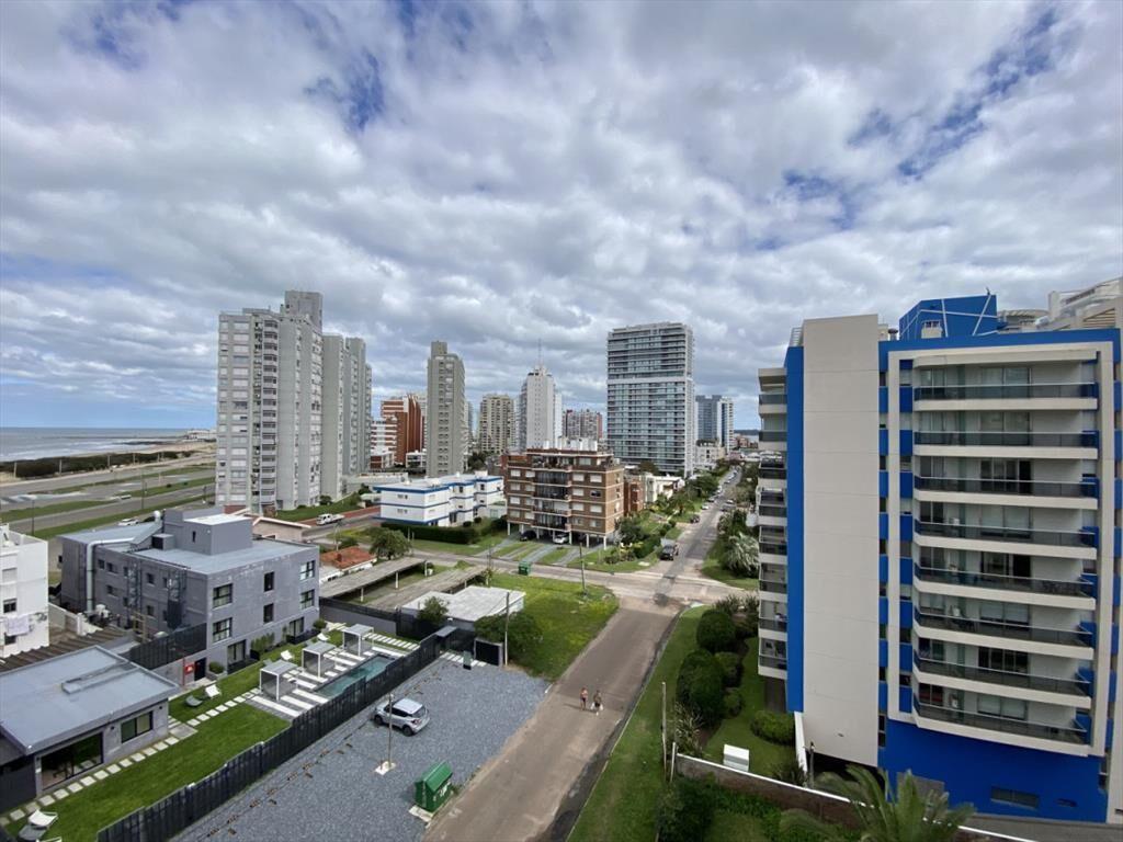 APARTAMENTO EN VENTA DE 2 DORMIOTRIOS EN PUNTA