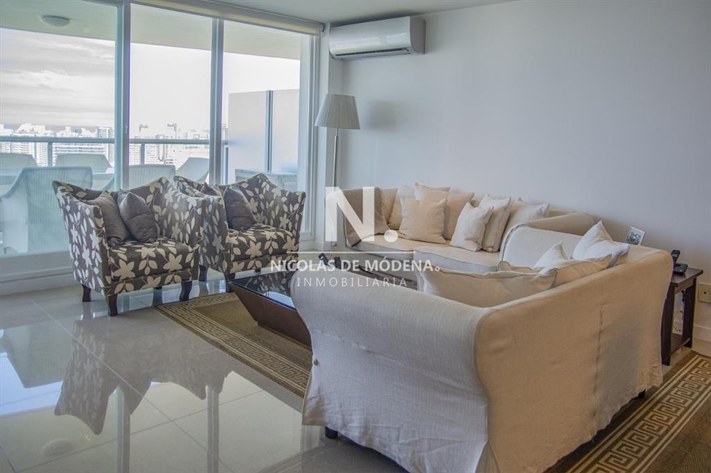 Departartamento de 3 dormitorios en venta en One