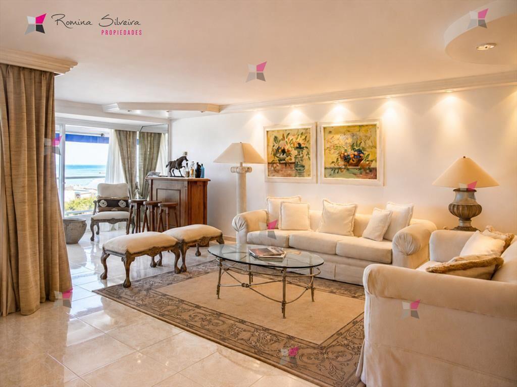 Hermoso Departamento en venta con vista al mar, primera fil