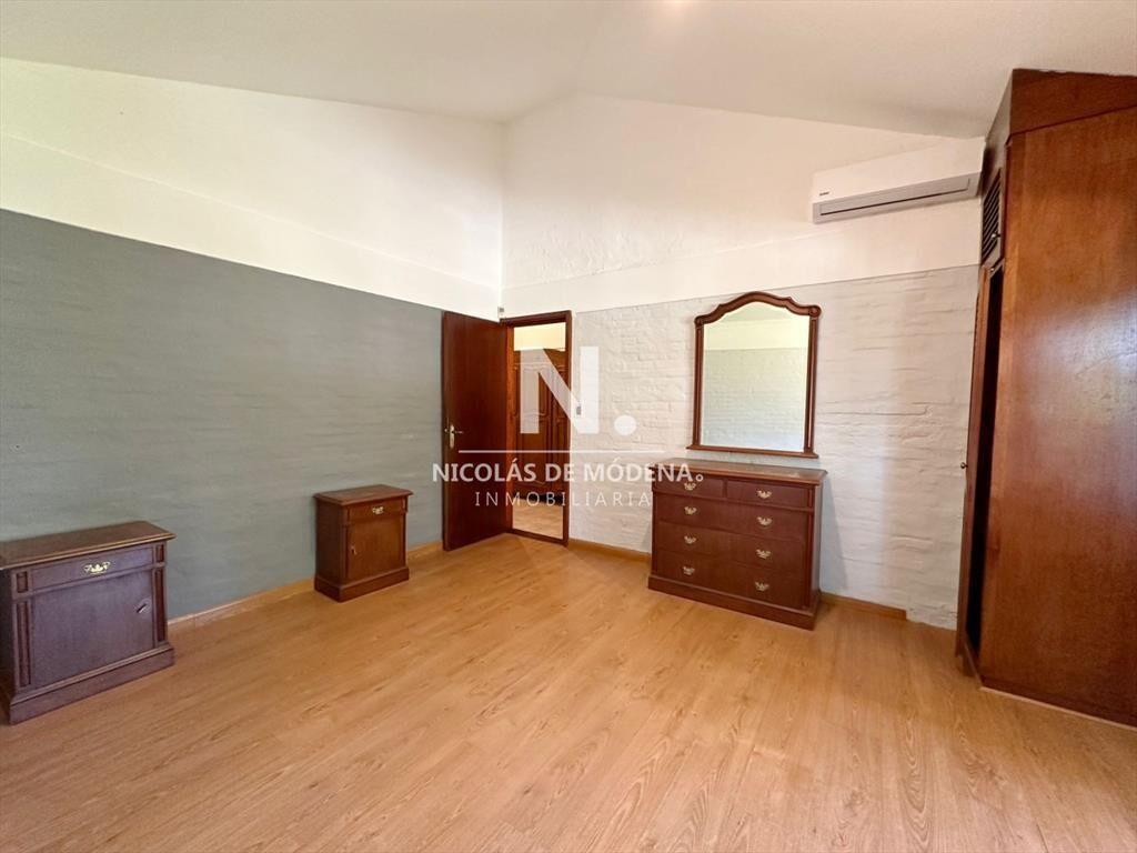 Vende casa en Jardines de Cordoba Punta del Este