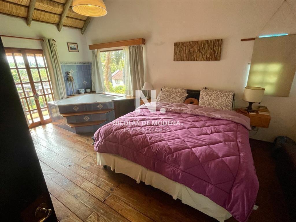 Casa en Pinares con piscina y buena barbacoa