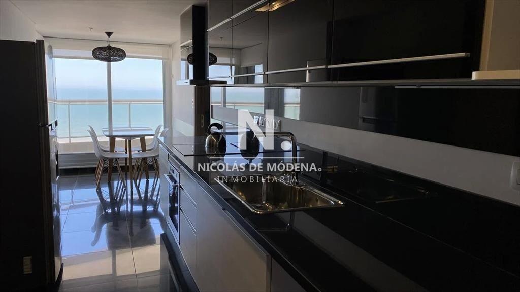 Apartamento en venta de 3 dormitorios en Playa al