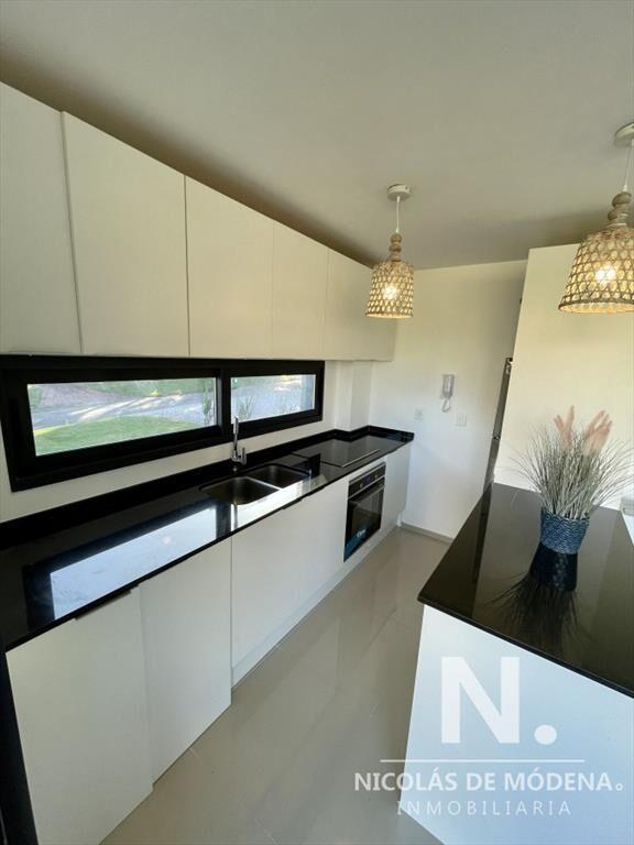 hermoso apartamento de 3 dormitorios