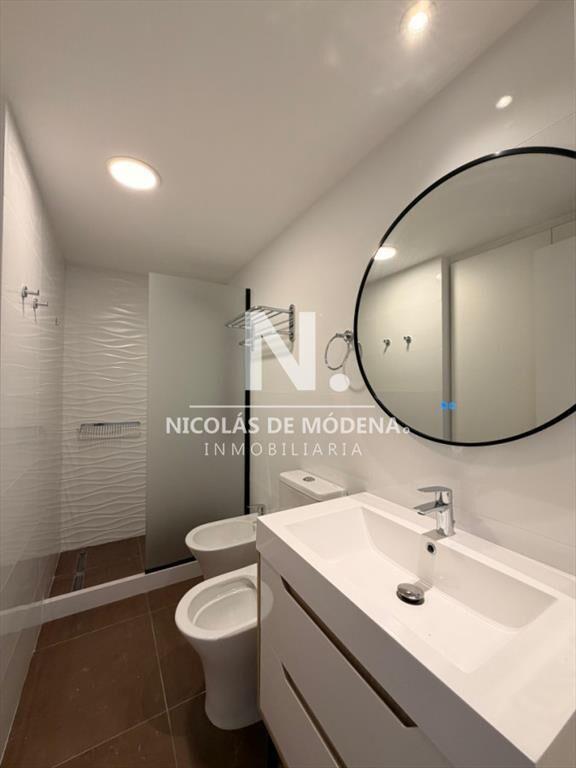 Vende en Punta del Este, departamento comodo de 2 dormitori