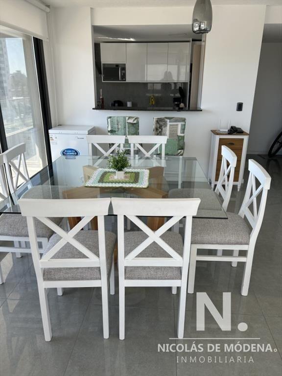 Apartamento en venta de dos dormitorios en Punta del Este