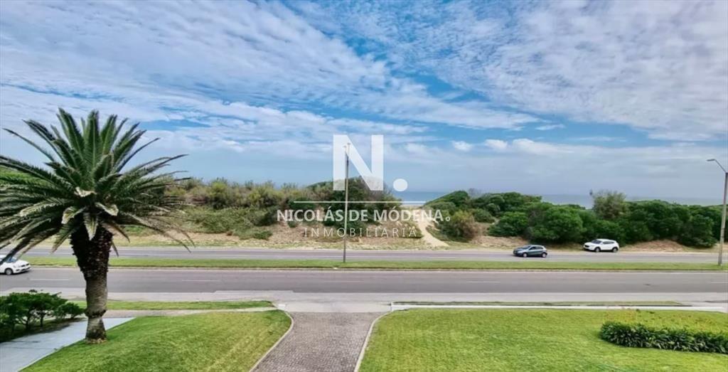 Departamento en venta en Arenas Blancas con vista