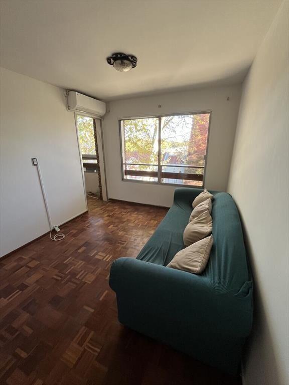 Apartamento en el corazón de Malvín: cómodo y funcional