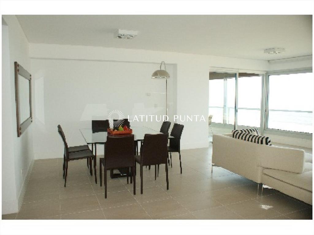 Apartamento en Le Parc, 3 suites más dependencia