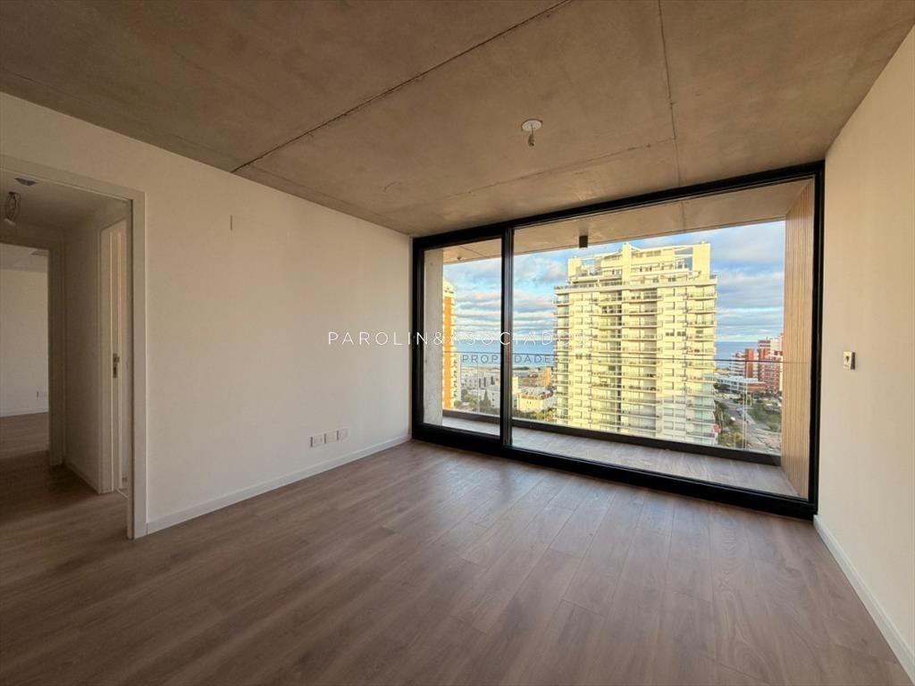 En venta apartamento de 2 dormitorios, con vista
