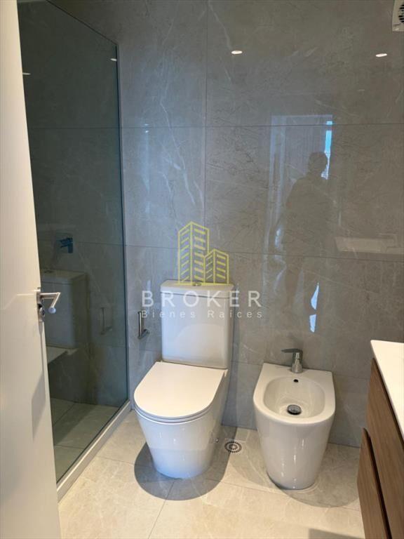 Venta de hermoso apartamento de 2 dormitorios y 2