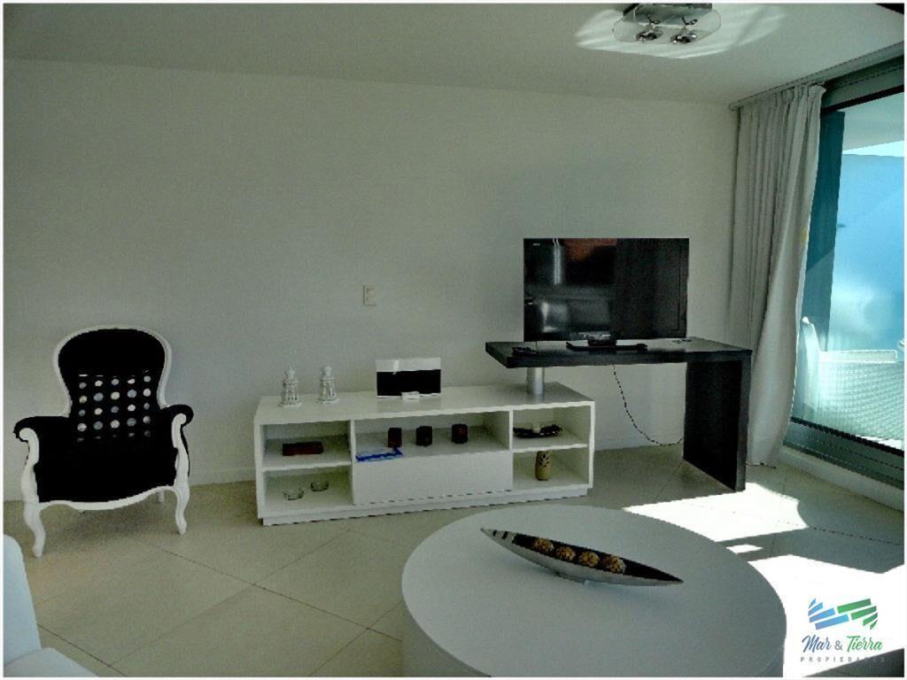 Apartamento en Peninsula, 2 dormitorios *