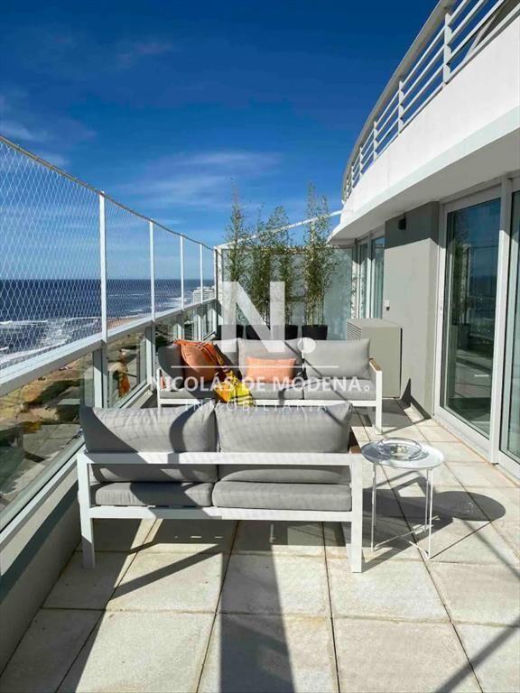 PentHouse de cuatro dormitorios en suite en Le y