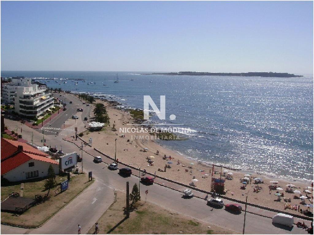 Departamento en venta de 3 suites + dep frente a