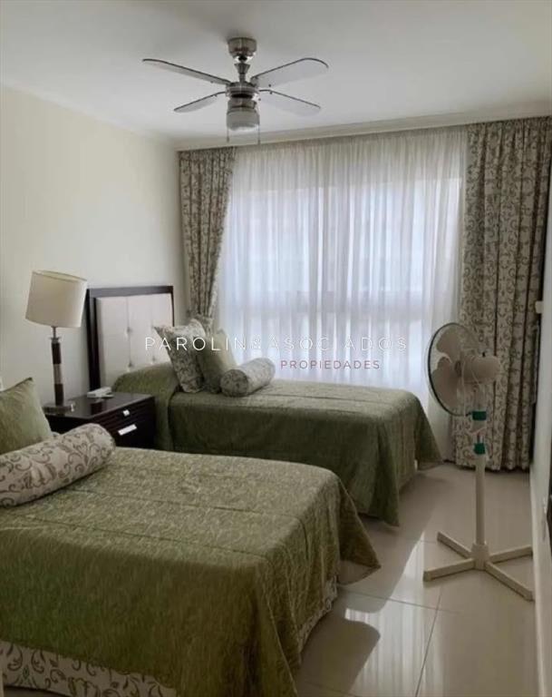 Apartamento en venta de 3 dormitorios en Torre
