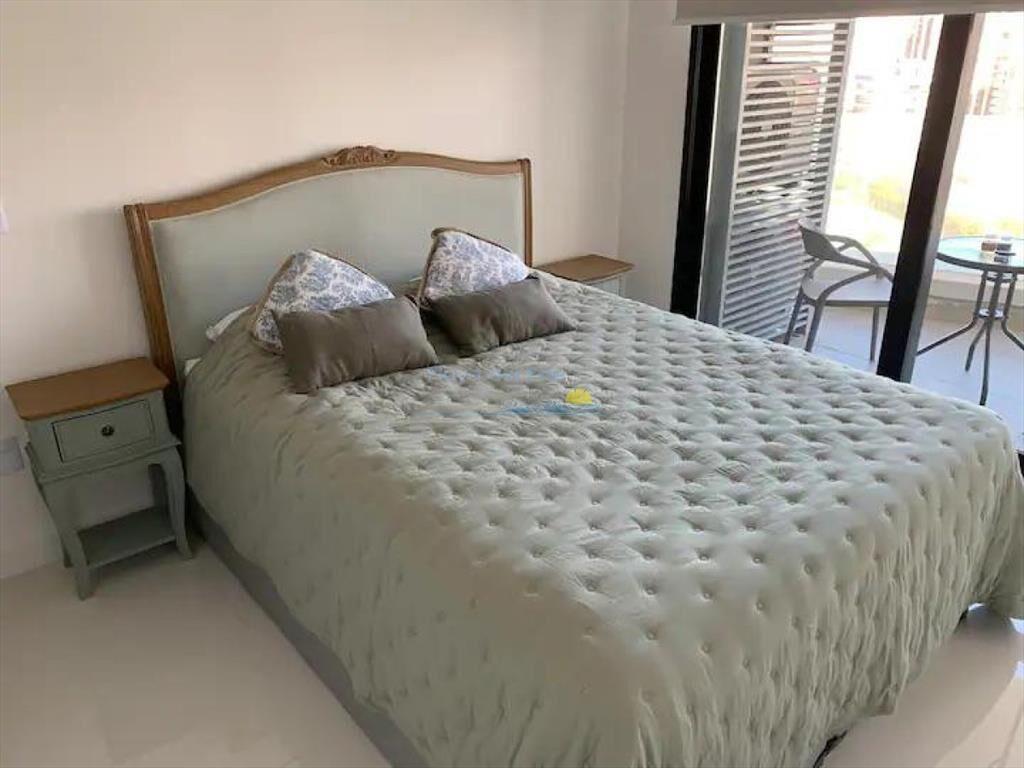 Moderno apartamento a pasos del mar