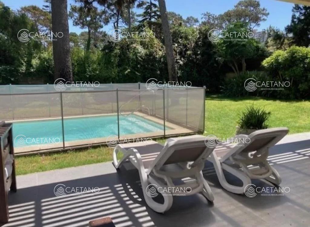 Casa en venta 3 dormitorios - Playa Mansa - Punta