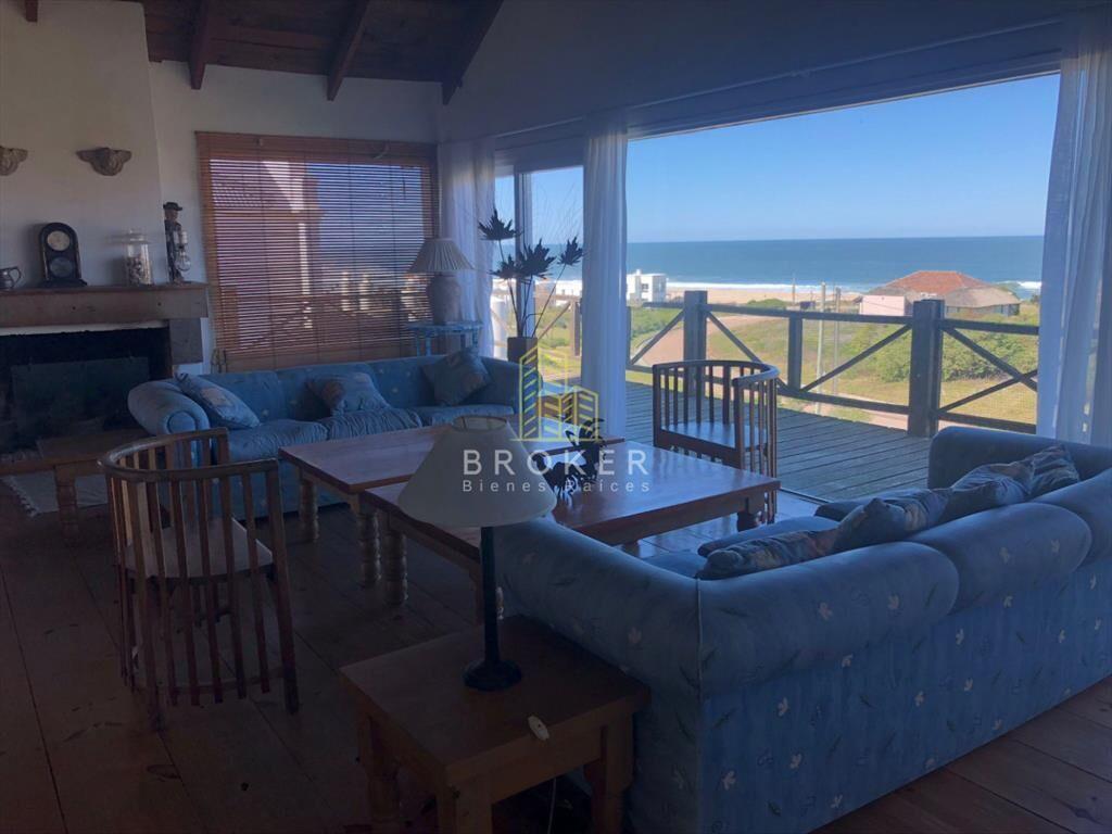 Venta y alquiler de gran casa en Montoya. Punta