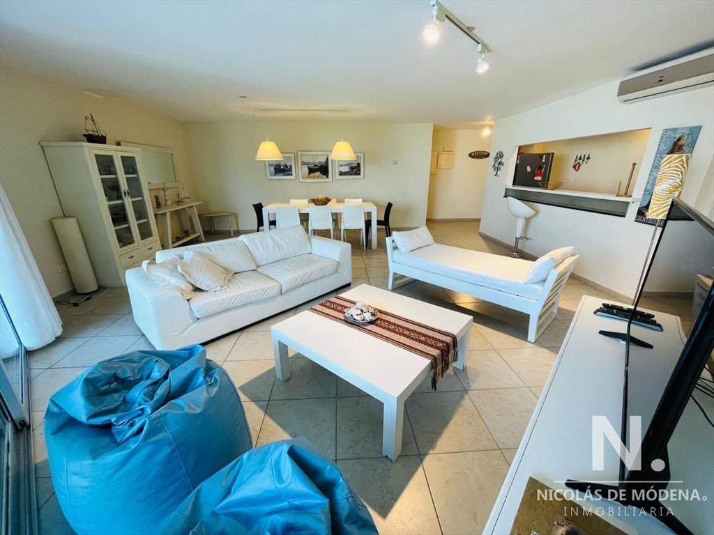VENTA DE APARTAMENTO DE 3 DORMITORIOS EN TORRE O