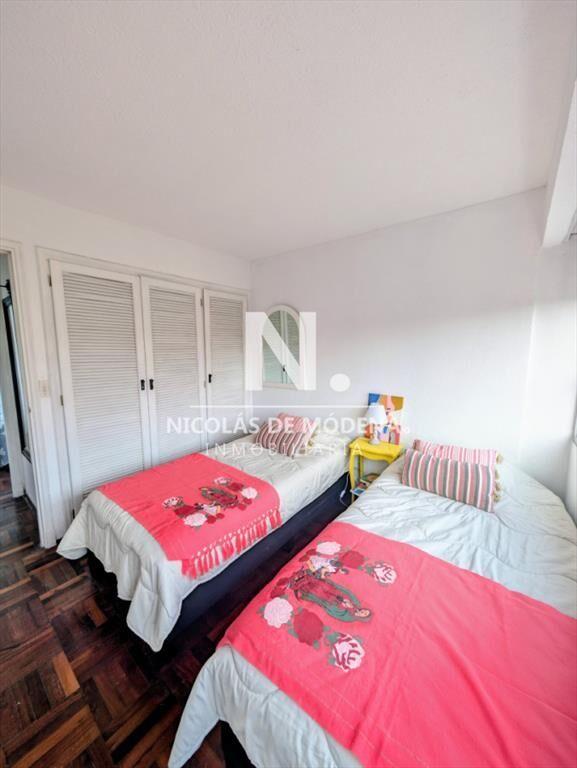 Apartamento de 3 dormitorios en venta en Punta