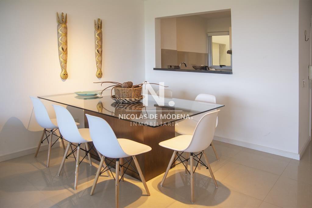 En venta apartamento de 3 Dormitorios en Punta a