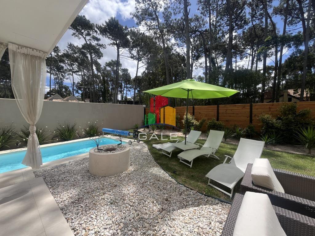 Casa en Venta 4 Dormitorios en Solanas Barrio del