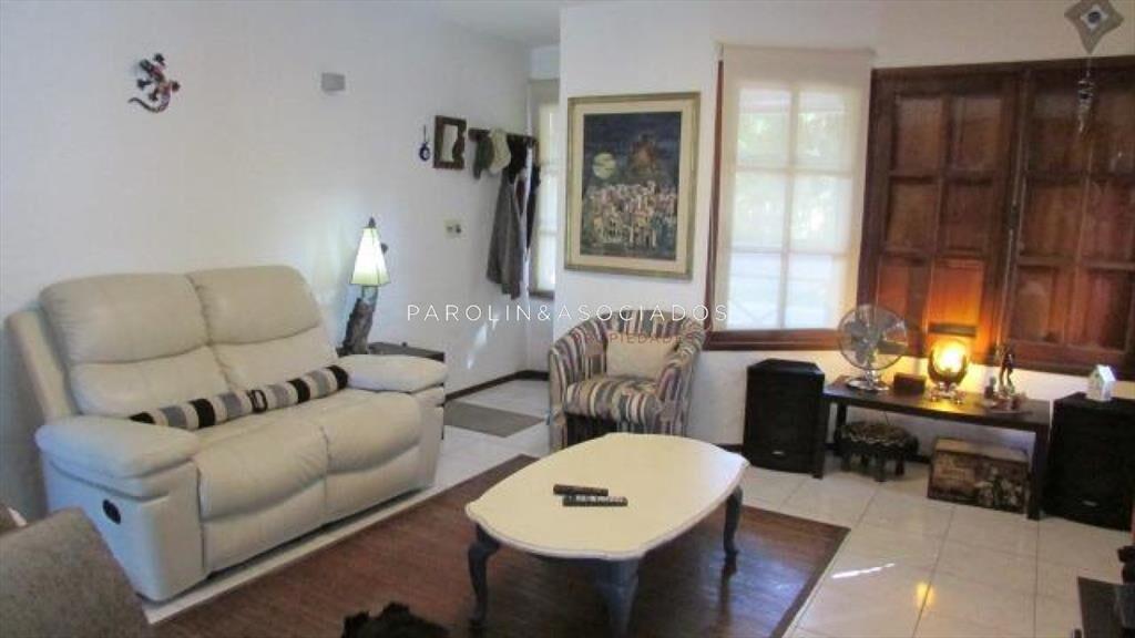 Casa en venta de 4 dormitorios en Jardines de del