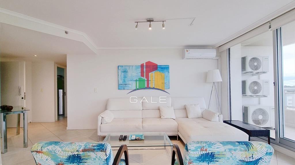 Apartamento en piso Alto en Torre Ocean Drive, 3