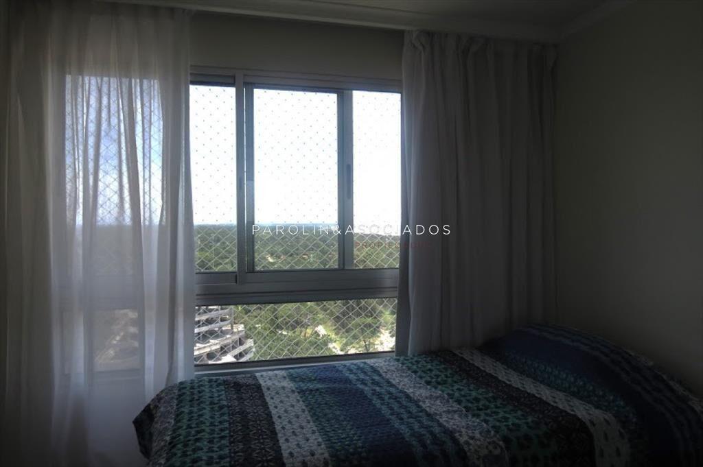 Apartamento de 3 dormitorios en Roosevelt - Punta