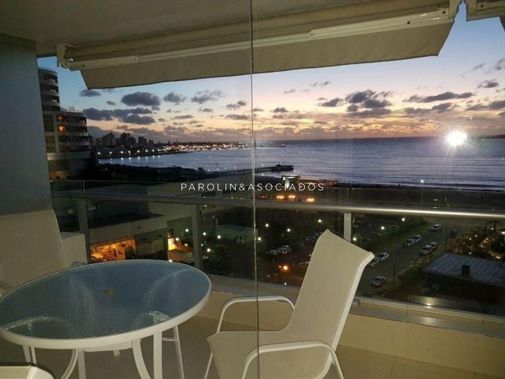 Apartamento de 2 dormitorios en Season Tower, del