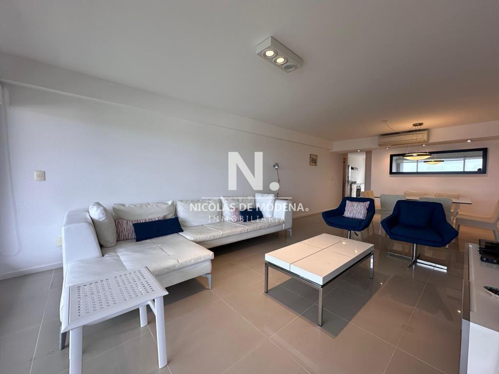 Vende apartamento en Brava, Punta del Este de 3