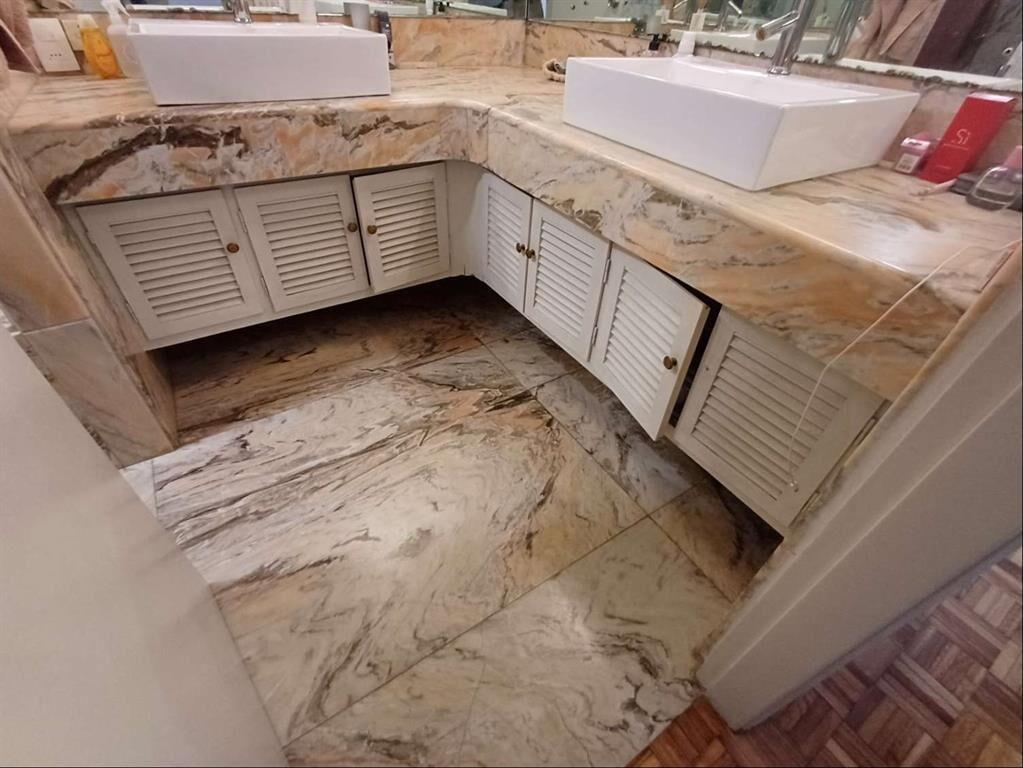 EXCEPCIONAL EDIFICIO DE CATEGORIA EN RAMBLA  CON   LA MEJOR