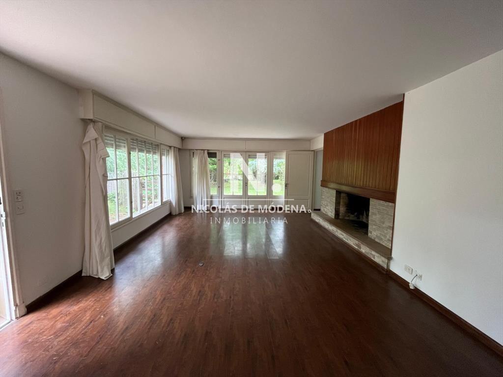 Chalet de 3 dormitorios mas dependencia en venta